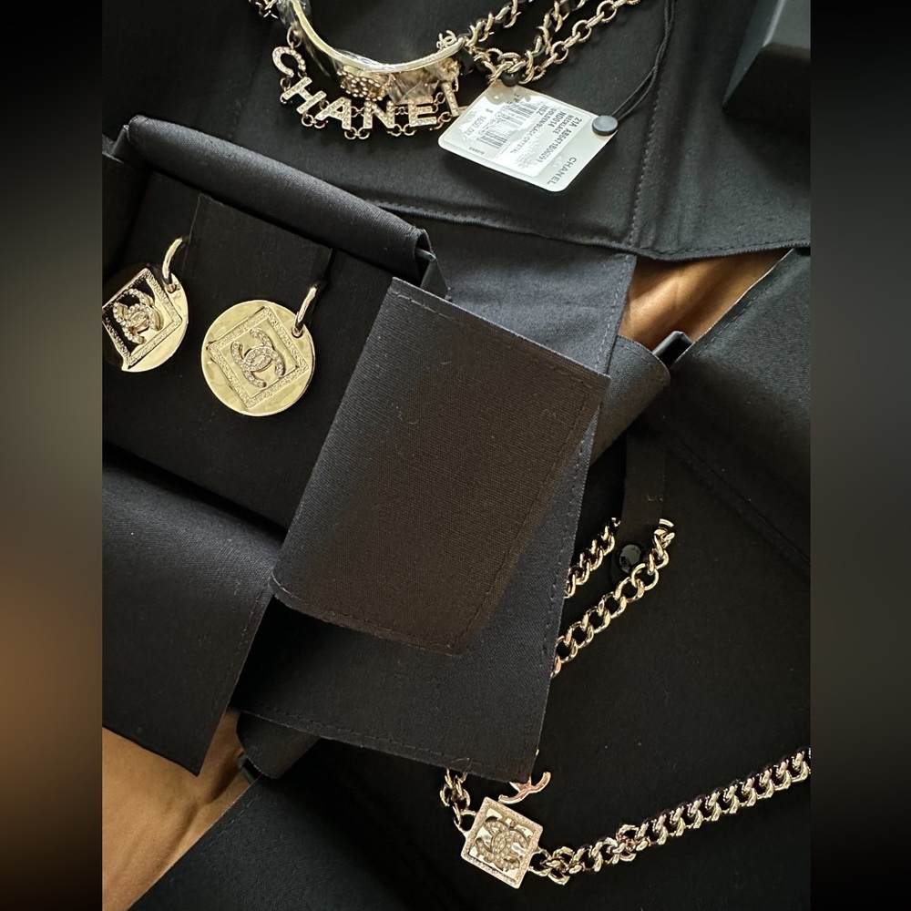 Will be selling soon !!!! 🔜 Chanel jewelry